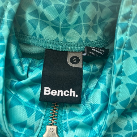 Blue small Bench sweater - Picture 3 of 3